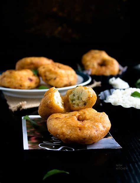 Uzhunnu Vada | Urad Dal Fritters | Medu Vada | Video | Nish Kitchen