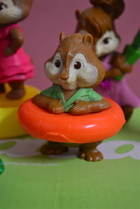 Totally Toys: Alvin & The Chipmunks : Chipwrecked Happy Meal Toys