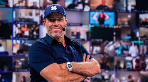 Tony Robbins Net Worth - WealthMack