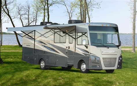 What’s the Best RV for a Family of Four? - RVshare.com