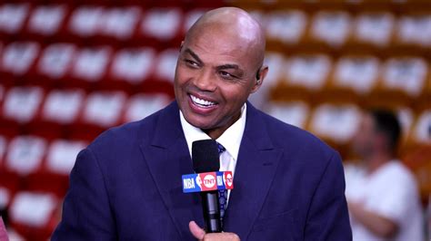 Charles Barkley muestra su apoyo a la comunidad LGBTQ+ - CNN Video