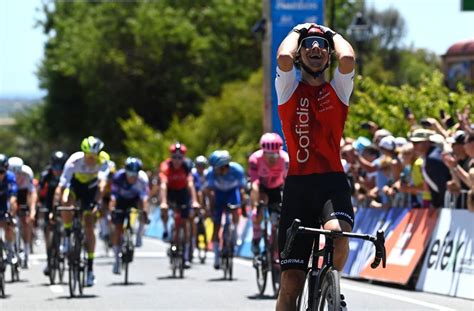 Coquard survives the echelons to win Tour Down Under stage 4 | Cyclingnews