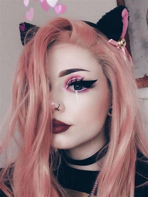 What a pretty cat girl💕 #candypink #coral #haircolor #hairstyles #Makeup | Halloween makeup ...