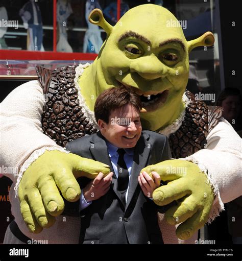 Shrek and mike myers hi-res stock photography and images - Alamy