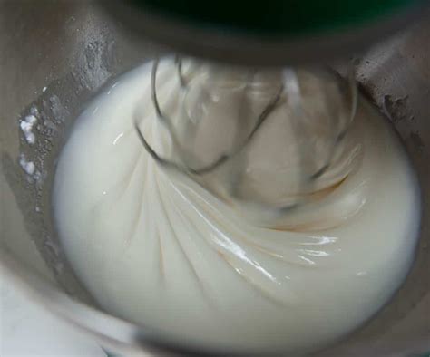 Easy Buttercream Frosting + Video Tutorial | Sugar Geek Show