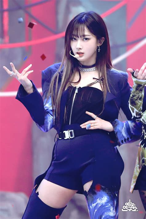 211016 aespa - 'Savage' at Music Core | kpopping