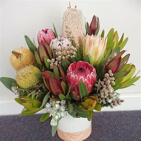 king protea flower arrangements - Wilfredo Barrow