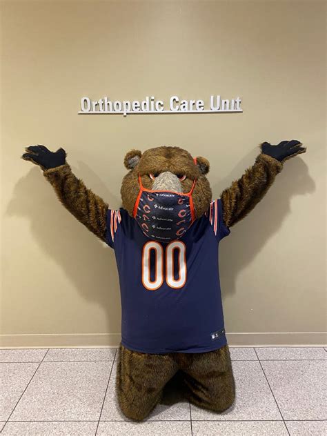 Staley Da Bear Visits Advocate Lutheran General Hospital - Park Ridge ...