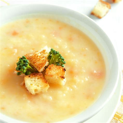 Slow Cooker Cheese Soup {Easy Velveeta Cheese Recipe}