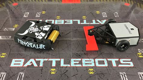 HEXBUG BattleBots Rivals Tombstone vs Minotaur Battle Video - YouTube