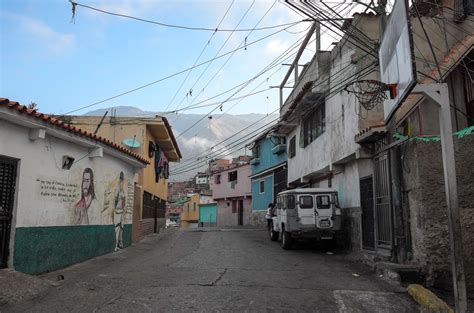 Early morning in Petare – Stefan´s Photoblog