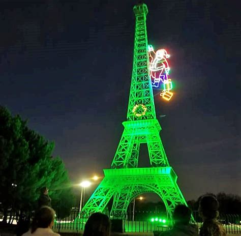 Yes, There Is A Santa Claus–On The Eiffel Tower | radio NWTN