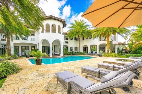 Home Of The Day: Peek Inside This Ultra-Luxury Waterfront Mansion In Miami