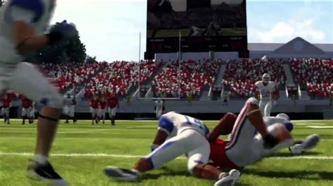 NCAA Football 13 Gameplay (First NCAA 13 Footage) - YouTube