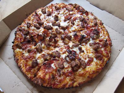 Domino's Hand Tossed Pizza VS Domino's Pan Pizza - Slice Pizzeria