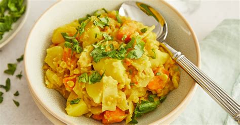 Spitzkohlcurry – veganes Rezept mit Kokosmilch | eatbetter.de