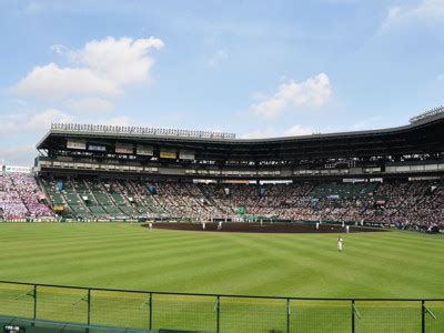 Japan Accessible Tourism Center / photo / Koshien baseball stadium