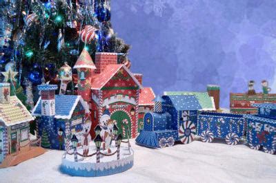 Christmas North Pole Paper Diorama | Paperized Crafts