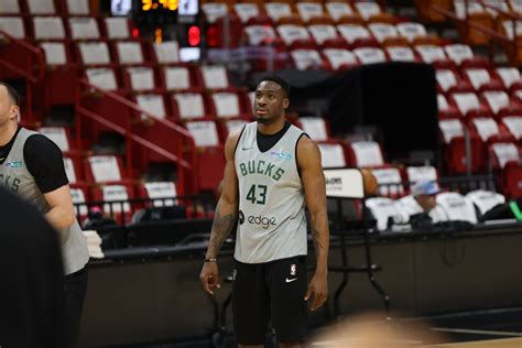 In Photos: Bucks Shootaround Ahead Of Game 4 Photo Gallery | NBA.com