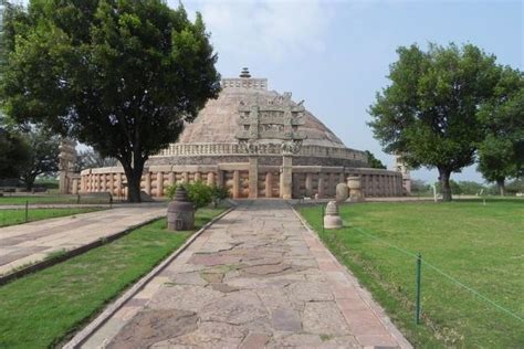 Great Stupa of Ashoka at Sanchi - Young World Club