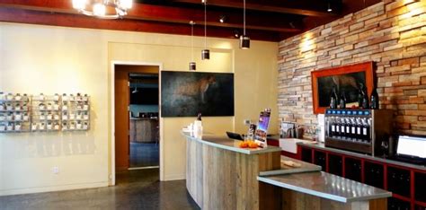 10 Best Healdsburg Tasting Rooms 2024