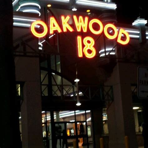 Regal Cinemas Oakwood 18 - Movie Theater in Hollywood