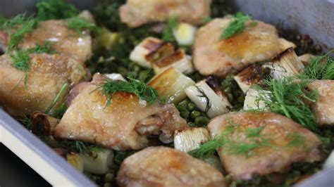 Nigella Lawson's chicken and pea traybake