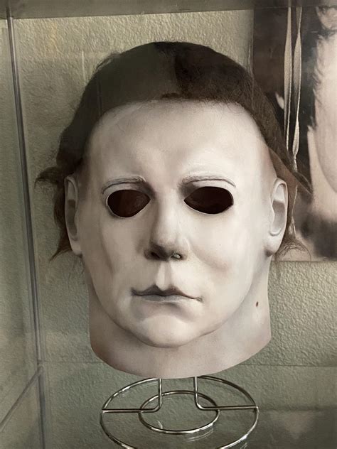 TOTS H40 MICHAEL MYERS MASK CONVERTED IN THE 78 FLASH BACK, 49% OFF