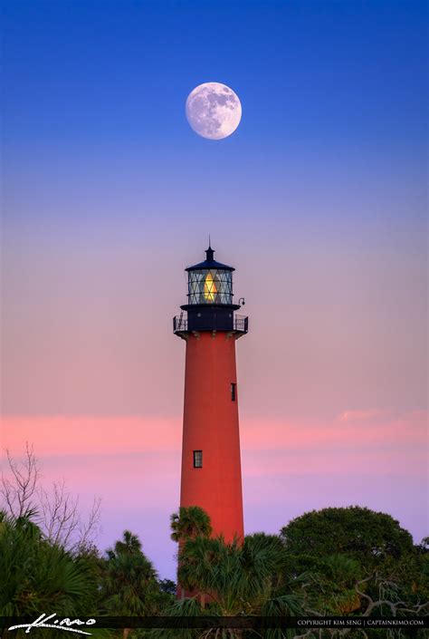 Moon Rise Over Jupiter Lighthouse with Pink Sky – HDR Photography by ...