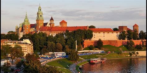 Wawel Royal Castle Krakow | Poland - Local Life