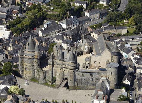 No.476 Château de Vitré, France | Castle, Medieval castle, Old fort