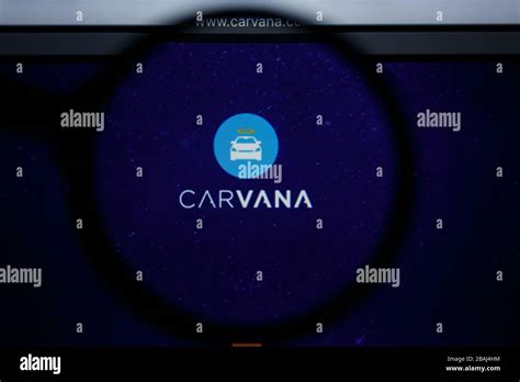 Carvana brand hi-res stock photography and images - Alamy