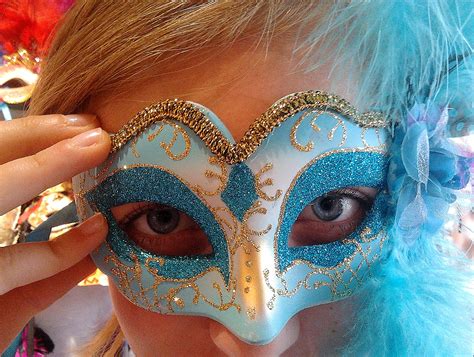 Gambar : wanita, dekorasi, karnaval, warna, Venesia, biru, pakaian, penutup kepala, menghadapi ...