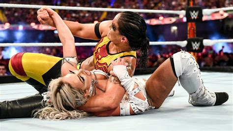 Liv Morgan vs. Shayna Baszler -- SmackDown Women's Title Match: photos | WWE