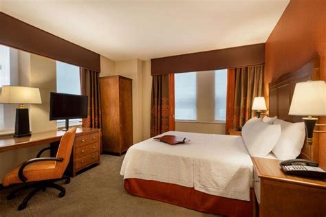 Hampton Inn Manhattan Downtown Financial District Hotel (New York (NY)) - Deals, Photos & Reviews