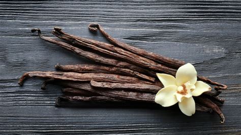 The Secret Use For Vanilla Pods You Never Thought Of