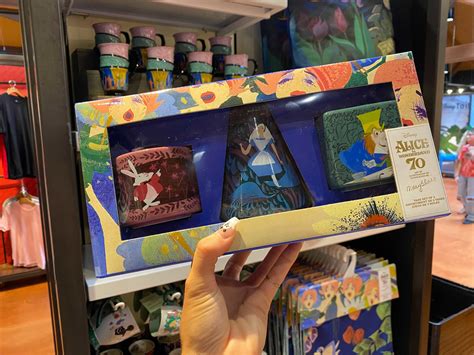 PHOTOS: New Mary Blair 'Alice in Wonderland' Vase Set Available at Walt Disney World - WDW News ...