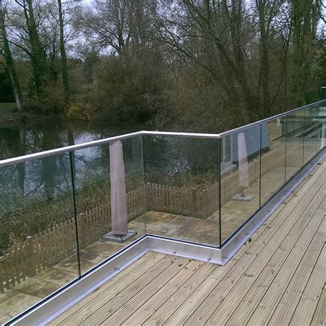 Balcony Aluminum U Channel Glass Balustrade - China Aluminum Railing ...