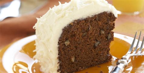 Robinhood | Carrot Cake With Cream Cheese Icing