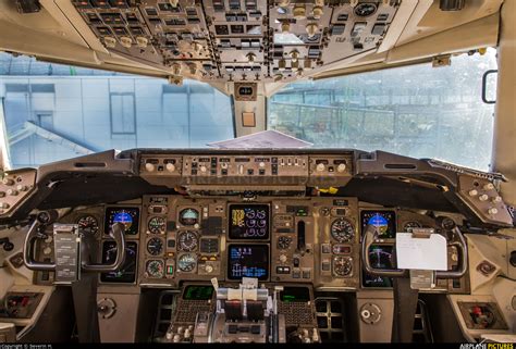 G-BZHA - British Airways Boeing 767-300 at Madrid - Barajas | Photo ID ...