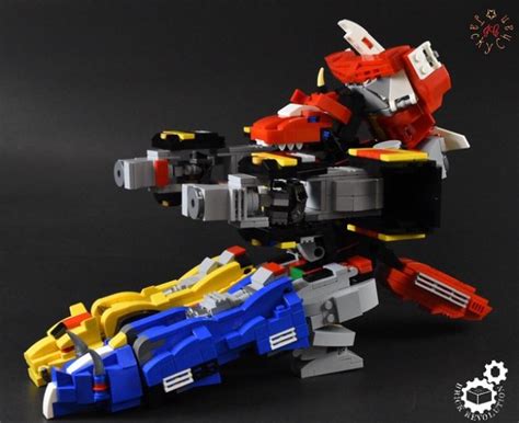 Initiate Megazord sequence! Amazing LEGO Power Rangers Megazord is ...