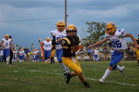 Bentworth Hangs On Against Avella (@BentworthHigh @BentworthSD @AvellaArea @EaglesFootbal18 ...