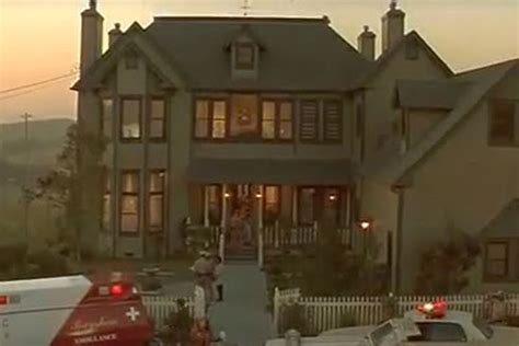 Scream Mega Fans Rent Out the House from the Film