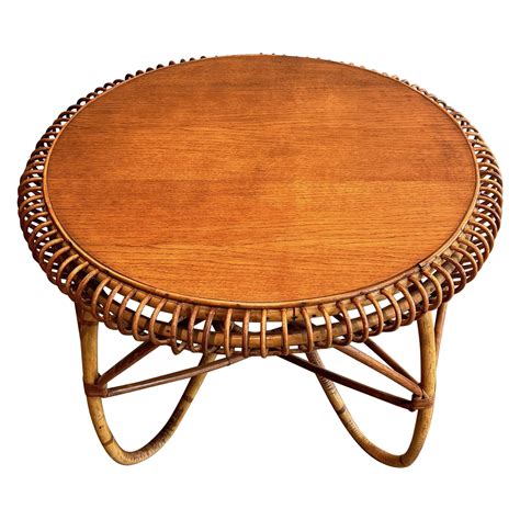 Round Rattan and Wood Coffee Table. Italian Work in the Style of Franco Albini For Sale at 1stDibs
