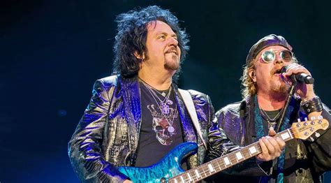 A Brief History of the Rock Band Toto - The Latest International News ...