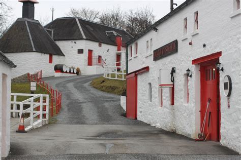 Visiting Edradour, the Smallest Whisky Distillery in Scotland - WanderWisdom