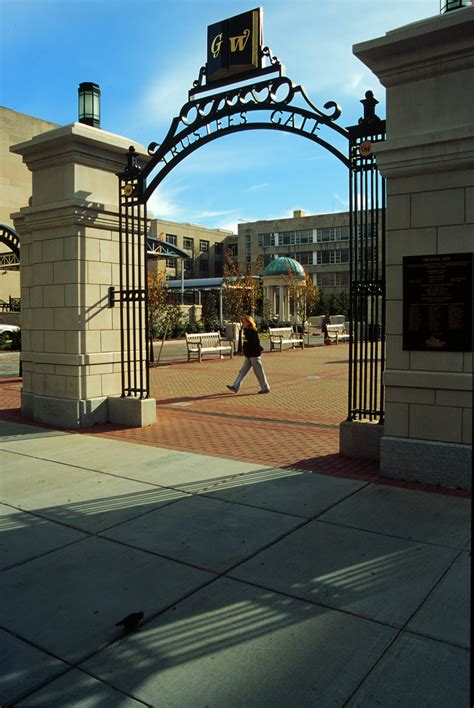 GWU Mid-Campus Quad — Lourie Architects