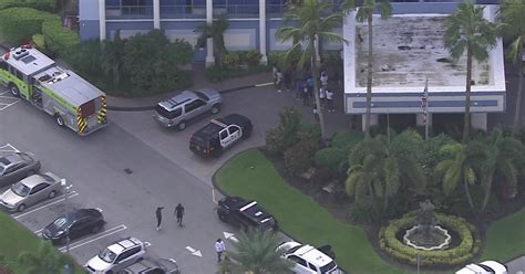 Triple Shooting Investigated At Stadium Hotel In Miami Gardens - CBS Miami