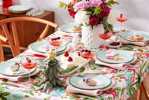 Everyday Dinnerware, Flatware Sets, and Décor – Lenox Corporation