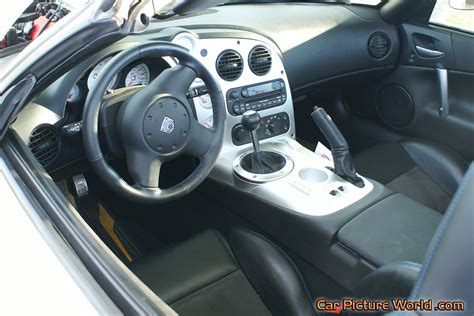 Viper SRT-10 Interior Picture